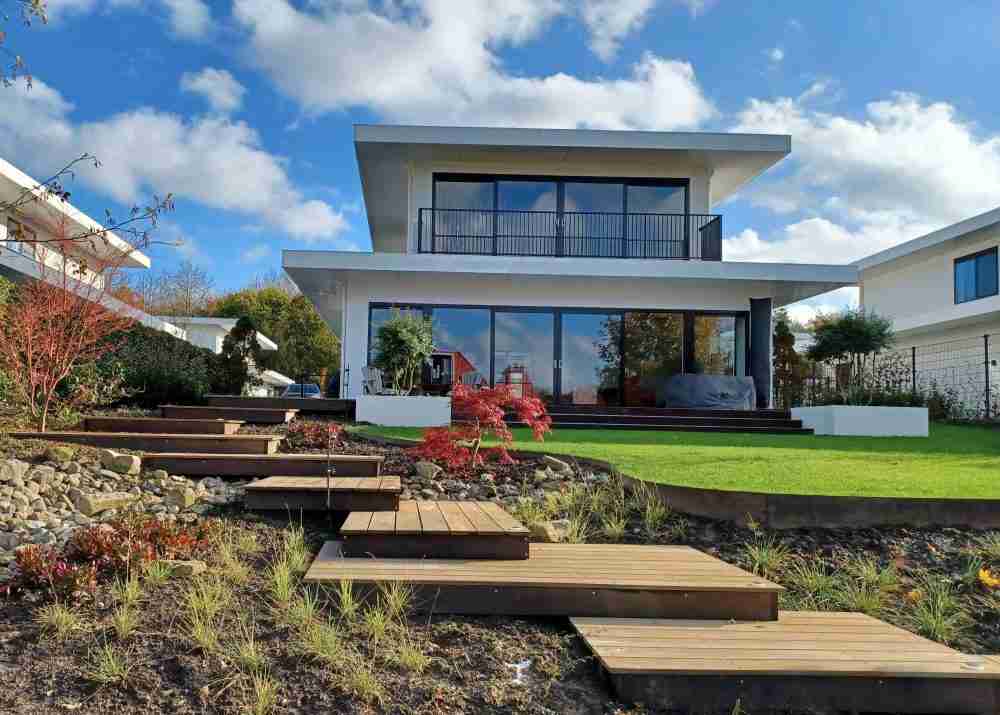 Hoveniers_vlondertrap_villatuin_Harderwold